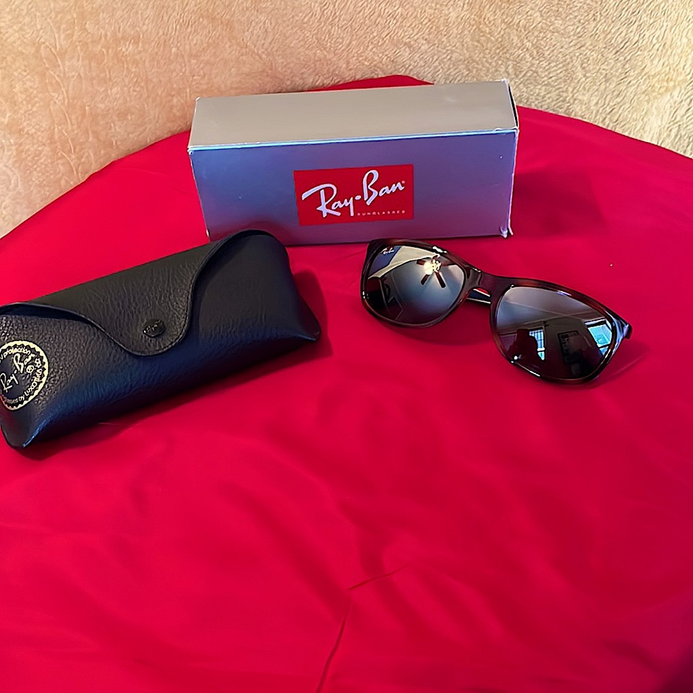 Ray Ban tortoise mirrored sunglasses